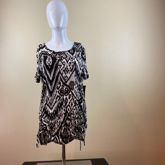 NEW INC LACE UP TOP - Picture 4 of 6